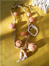 32c120d7-Makrame, stiropor, glinamol, školjke - nema što nema.JPG